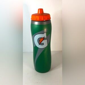 Gatorade 32 Oz. Contour Squeeze Sport Water Bottle Workout Fitness